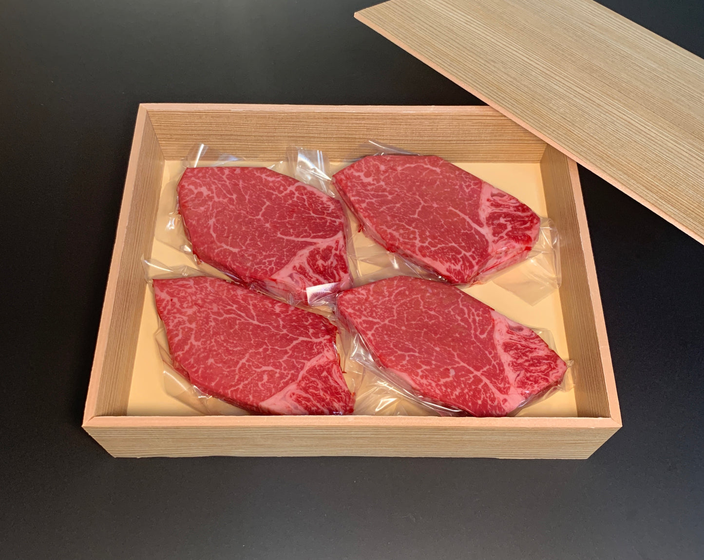 博多和牛・ヒレステーキ(150g x 4枚)